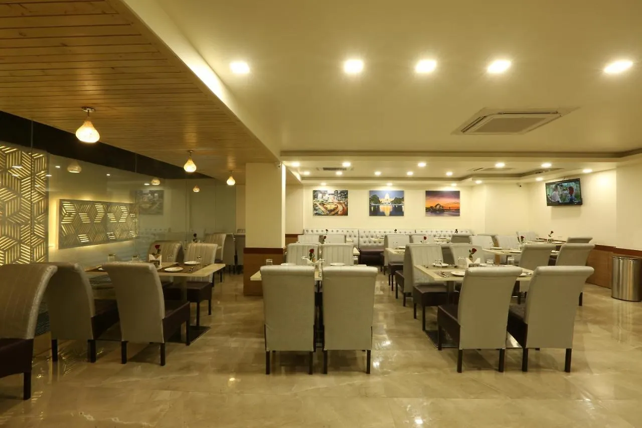 ****  Hotel Omega - Gurgaon Central, Sec 45 India